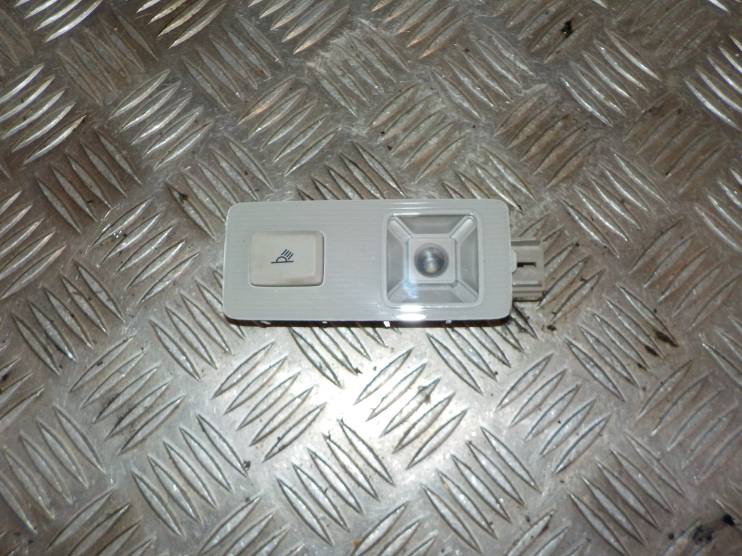 VW Golf 7 AU Loftslys Med OEM Nr. 5G9947292GY20 Fra VW Ophugger