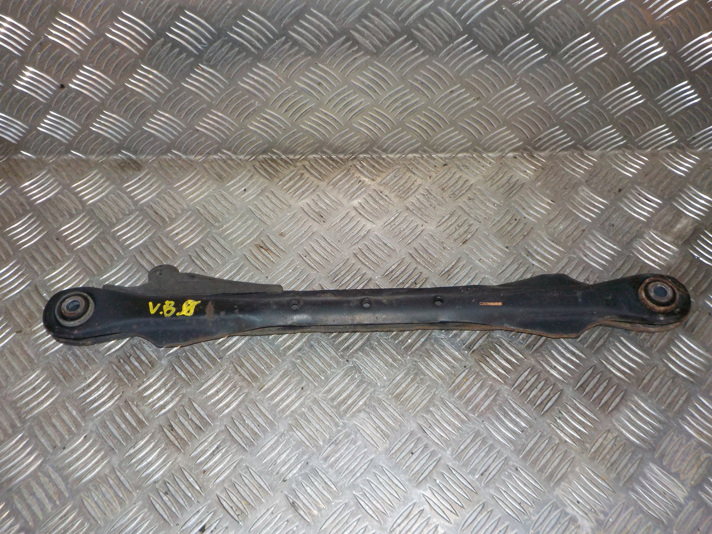 Mini Mki Bærearm B.Ø. V Med OEM Nr. 33326768724 Fra Mini Ophugger