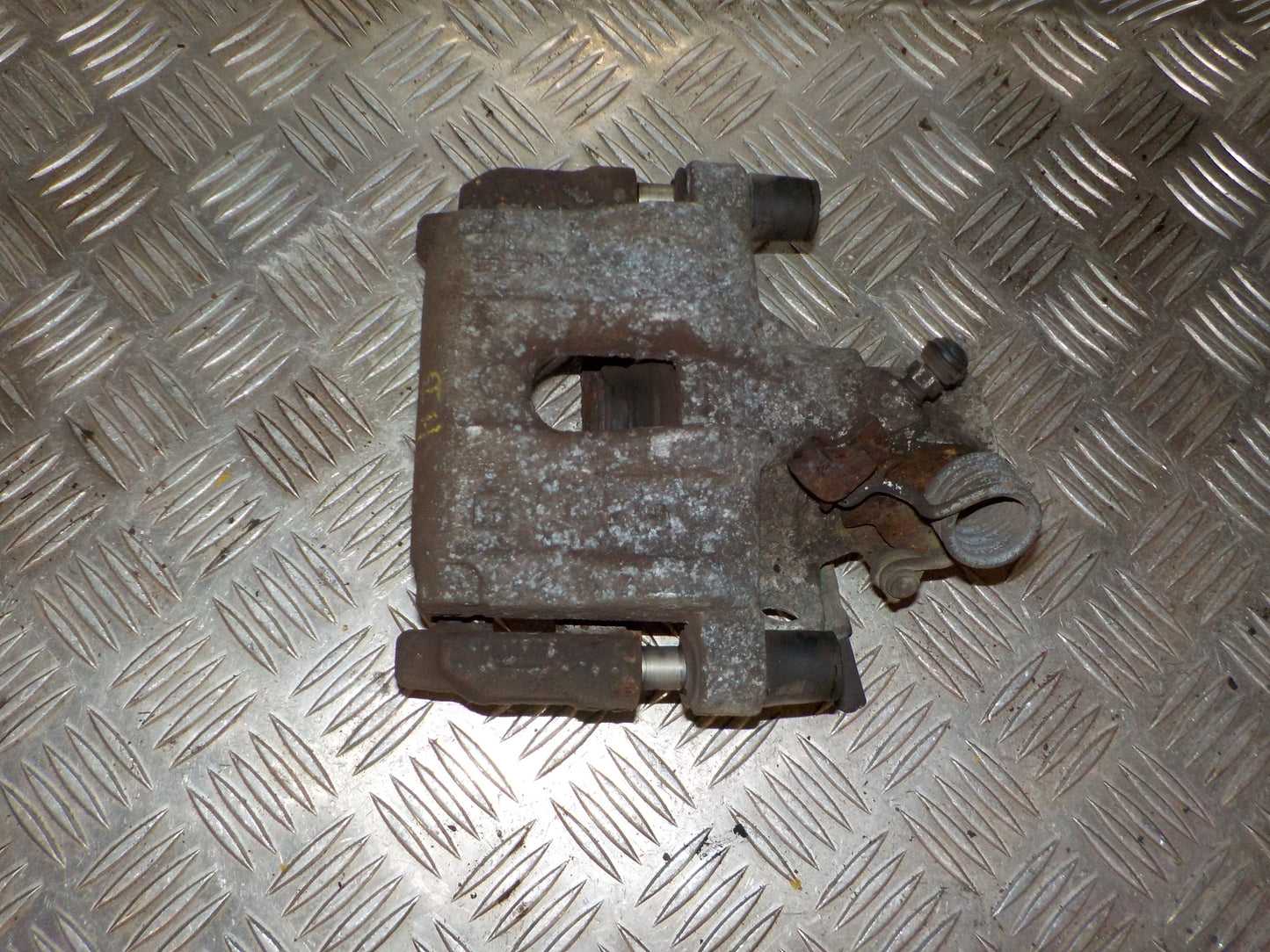 Volvo S40/V50 Bremsekaliber Hb Med OEM Nr. 36000903 Fra Volvo Ophugger