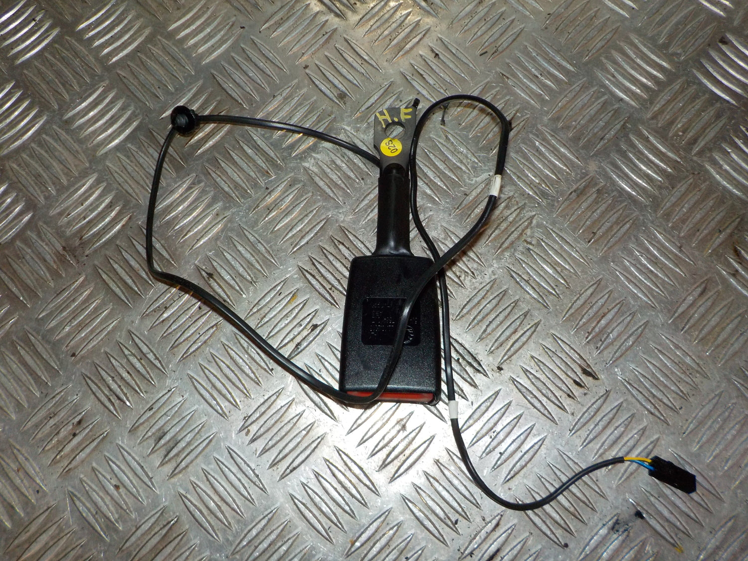 Skoda Rapid Seleholder (/-Lås) Med OEM Nr. 5JA857756A Fra Skoda Ophugger
