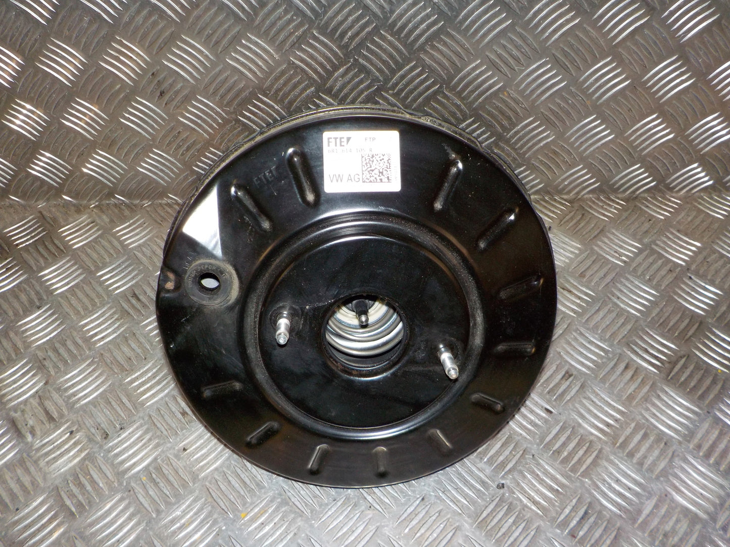 Skoda Rapid Bremseforstærker Med OEM Nr. 6R1614105R Fra Skoda Ophugger