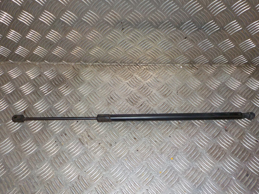 Skoda Superb Bagklapsdæmper Med OEM Nr. 3T9827550 Fra Skoda Ophugger