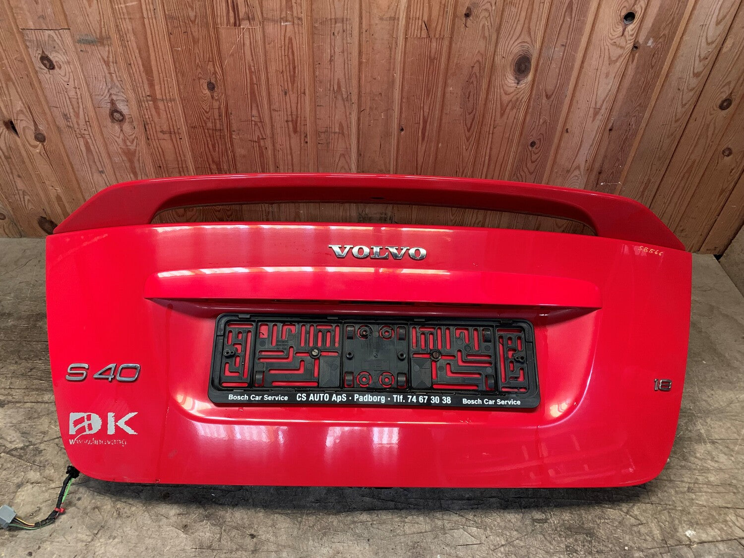 Volvo S40/V50 Bagklap Med OEM Nr. 	31335491 Fra Volvo Ophugger