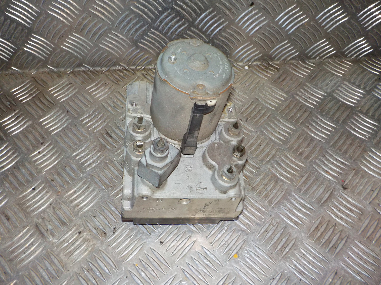 BMW 5-Serie E39 ABS Pumpe Med OEM Nr. 34511090910 Fra BMW Ophugger