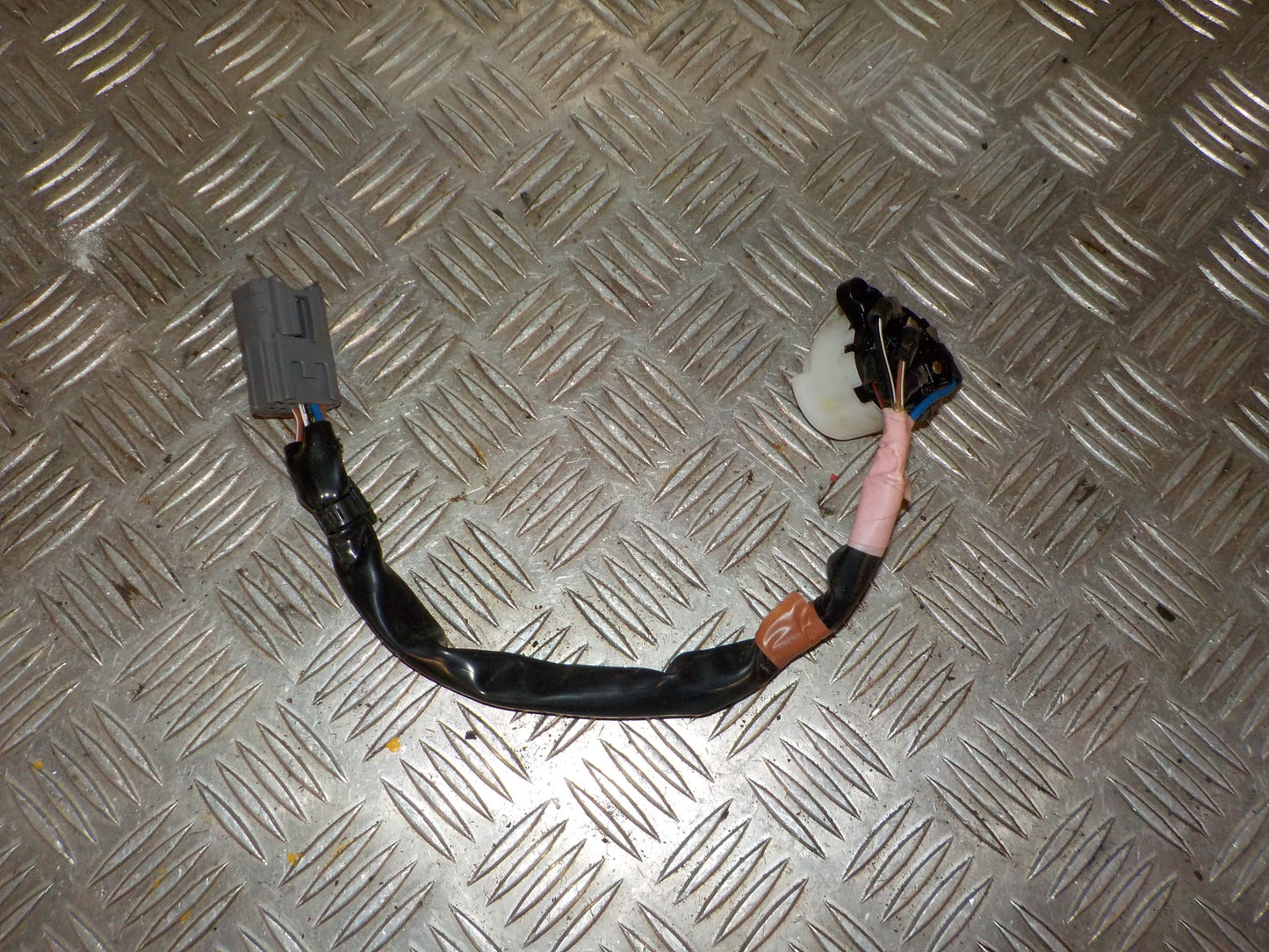 Toyota Dyna Ratlås Bundstykke Med OEM Nr. Ophugger Fra Toyota Ophugger