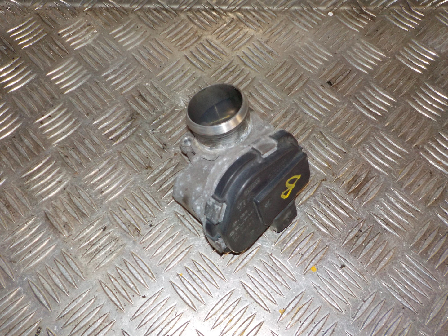 Ford Fiesta 7 Spjældhus Med OEM Nr. 9673534480 Fra Ford Ophugger