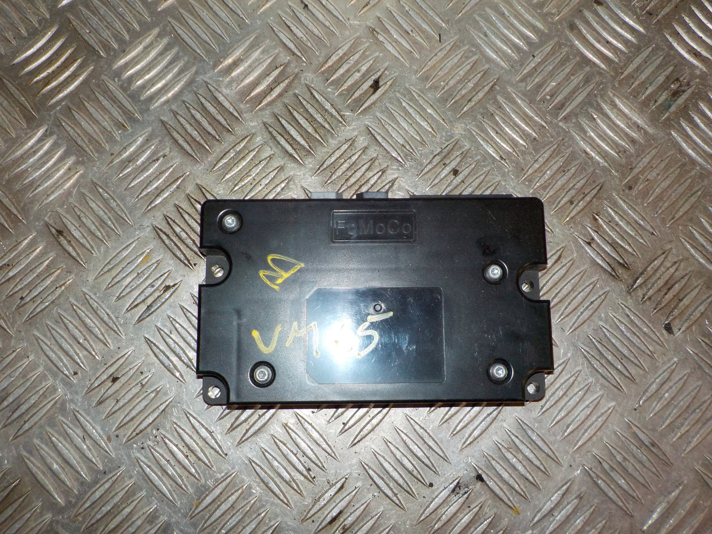 Ford Fiesta 7 Relæ Diverse Med OEM Nr. AM5T14D212AD Fra Ford Ophugger