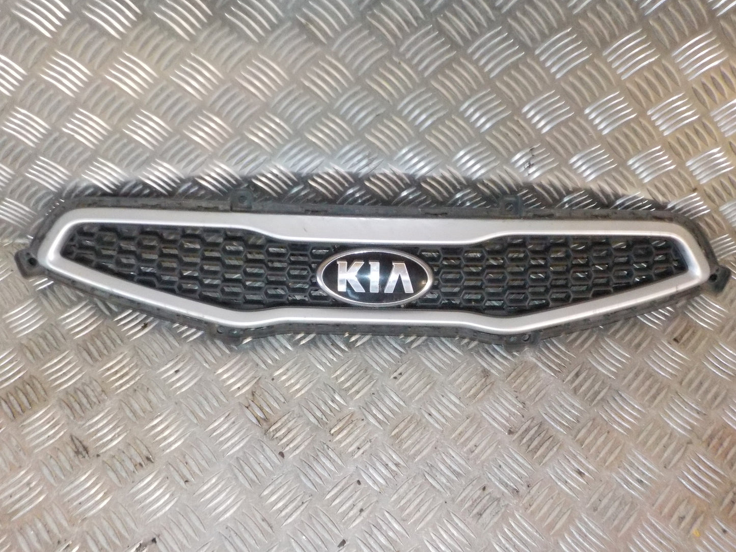 Kia Picanto Frontgitter Med OEM Nr. 863511Y000 Fra Kia Ophugger