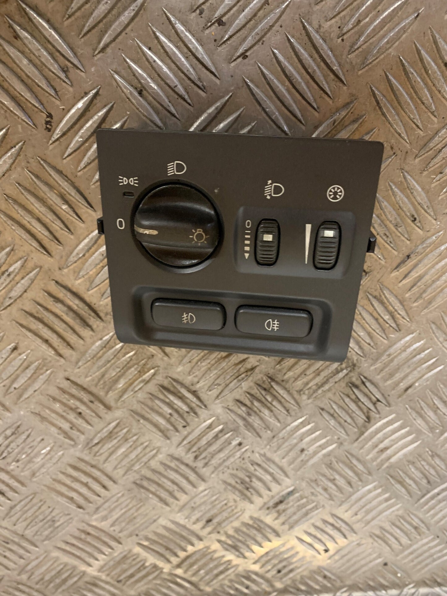 Volvo S40/V40 Kontakt Lys Med OEM Nr. 30613945 Fra Volvo Ophugger