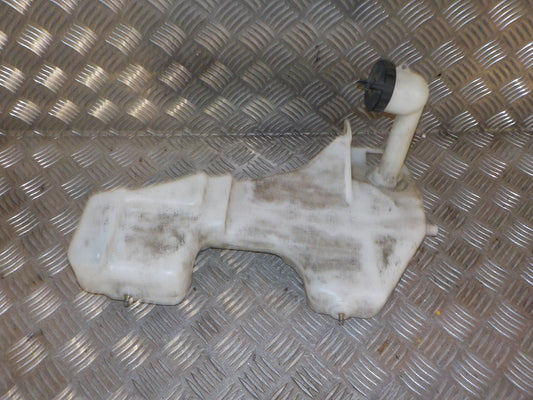 Ford Puma Sprinkler M/Motor Med OEM Nr. 97FB17610AB Fra Ford Ophugger