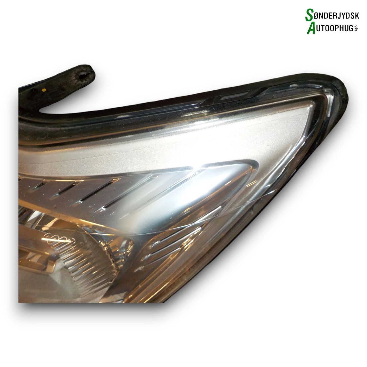 Ford Focus Forlygte Med OEM Nr. 8M5113W030AE Fra Ford Ophugger