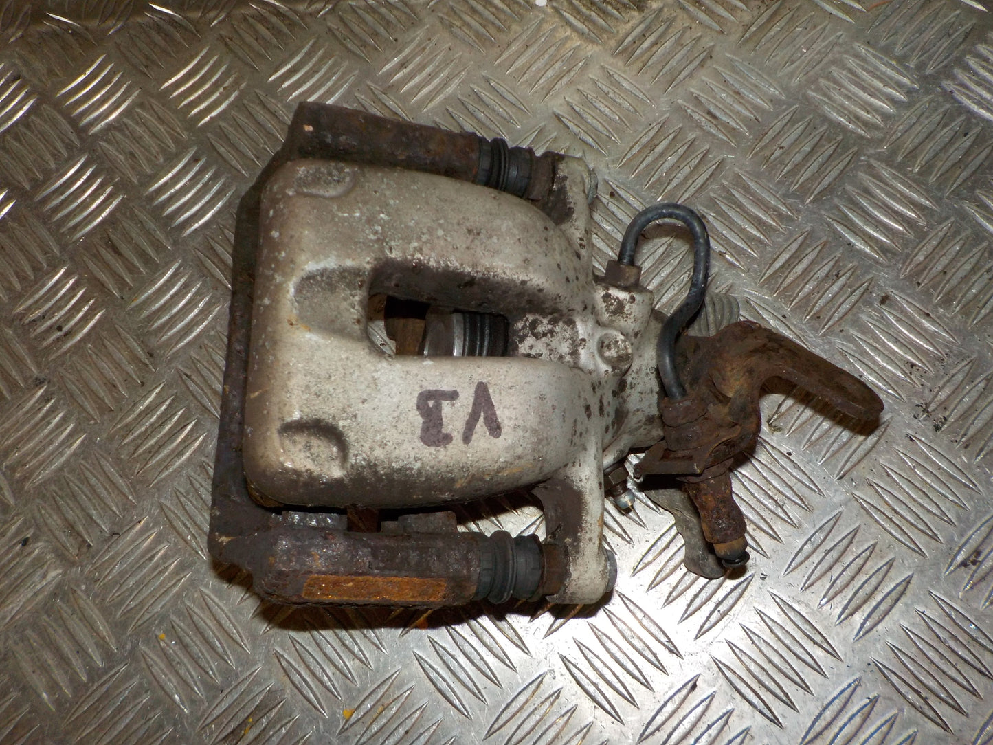 Skoda Superb Bremsekaliber VB Med OEM Nr. 1K0615423M Fra Skoda Ophugger