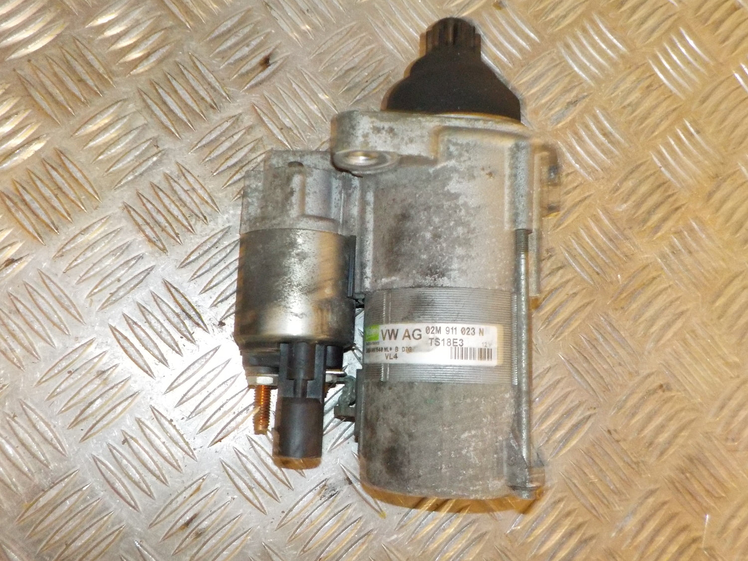 Skoda Superb Starter Med OEM Nr. 02M911023N Fra Skoda Ophugger