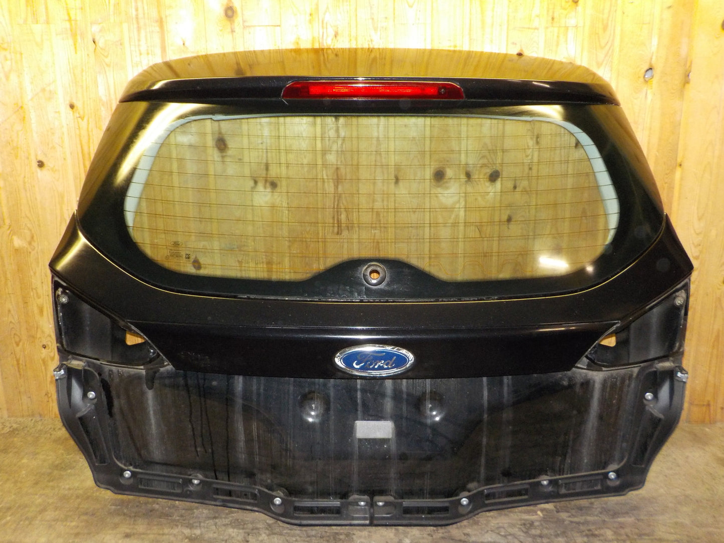 Ford Focus Bagklap Med OEM Nr. 1834446 Fra Ford Ophugger