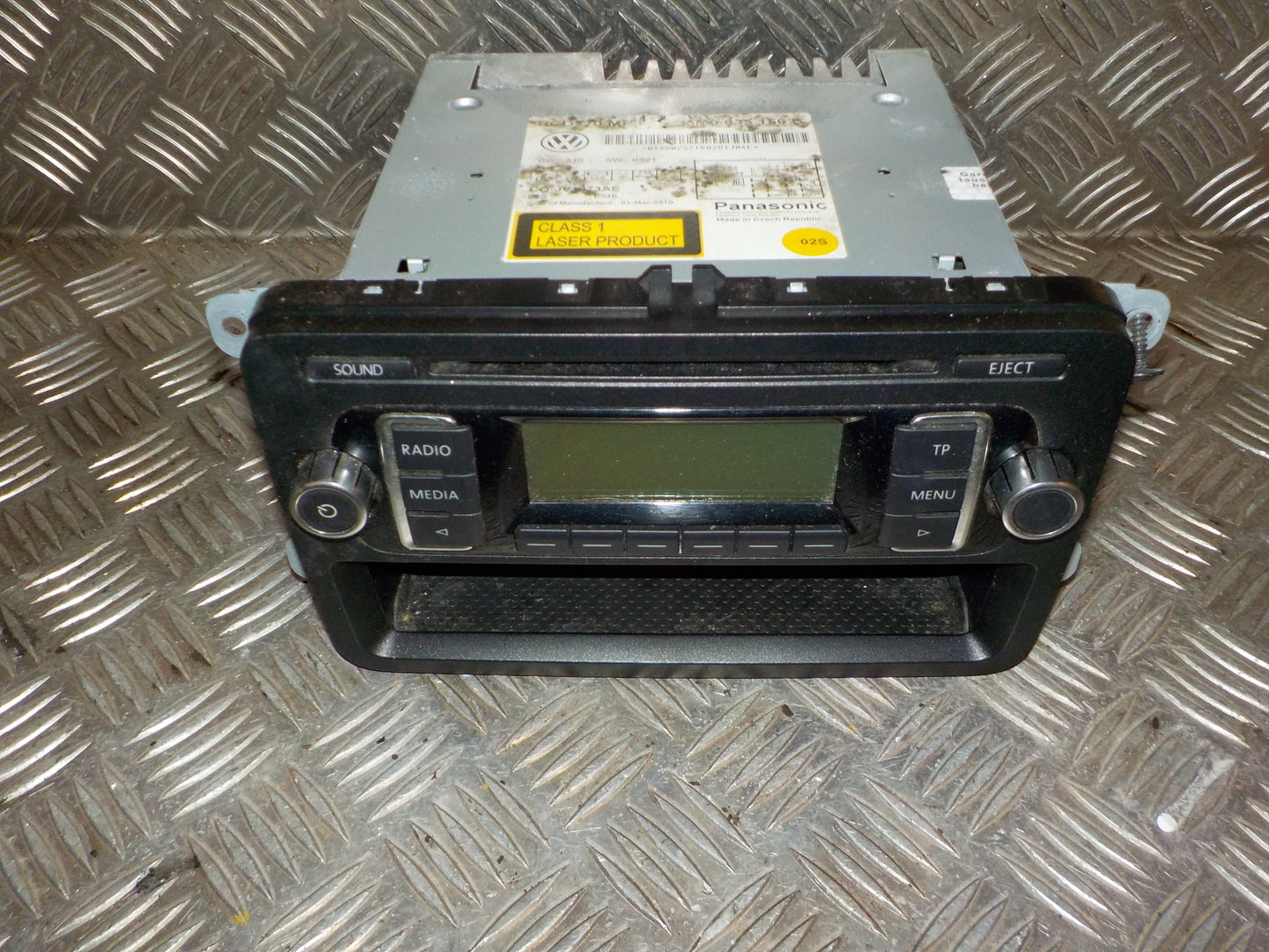 VW Polo 6R Radio M/Cd Med OEM Nr. 5M0035156B Fra VW Ophugger