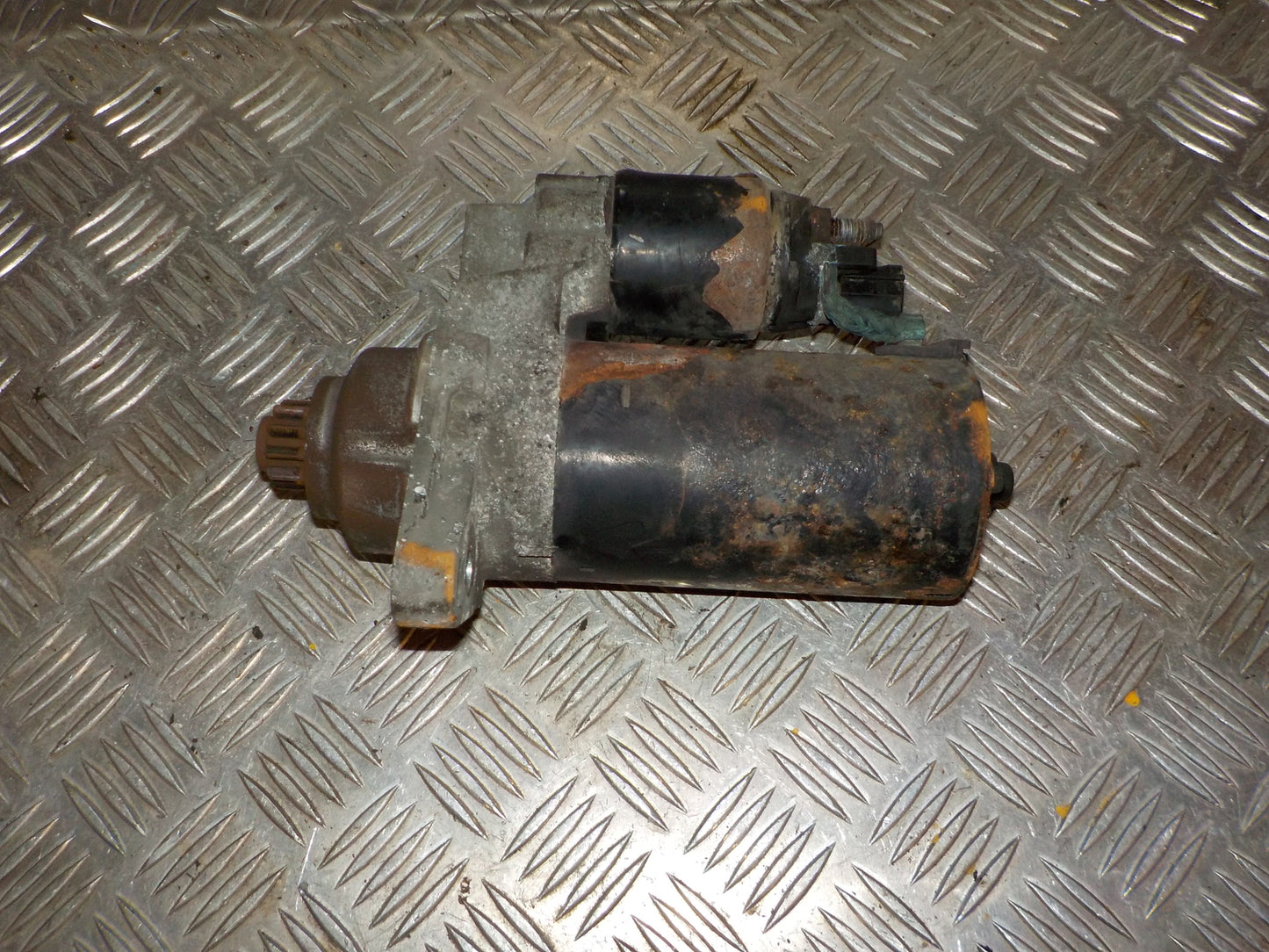 Skoda Fabia Starter Med OEM Nr. 02A911024D Fra Skoda Ophugger
