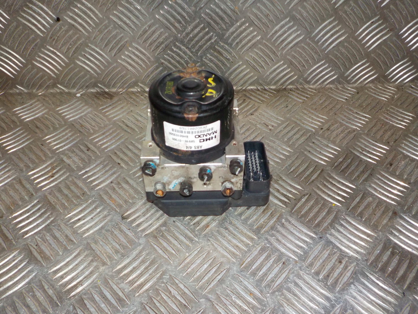 Kia Picanto Abs Pumpe Med OEM Nr. 5891007300 Fra Kia Ophugger