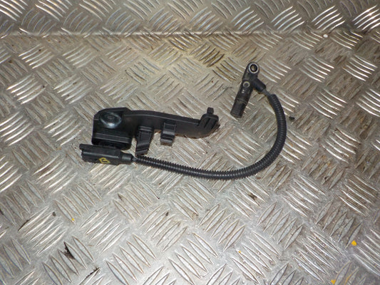 Ford Focus Toppunkt Føler Med OEM Nr. 08608577996 Fra Ford Ophugger