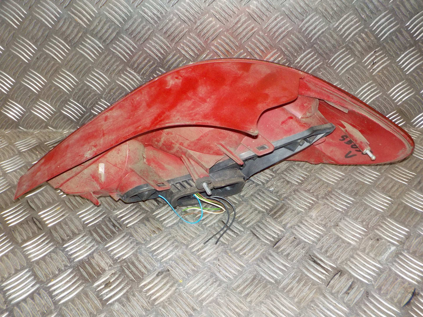 Peugeot 207 Baglygte Med OEM Nr. 6350Y7 Fra Peugeot Ophugger