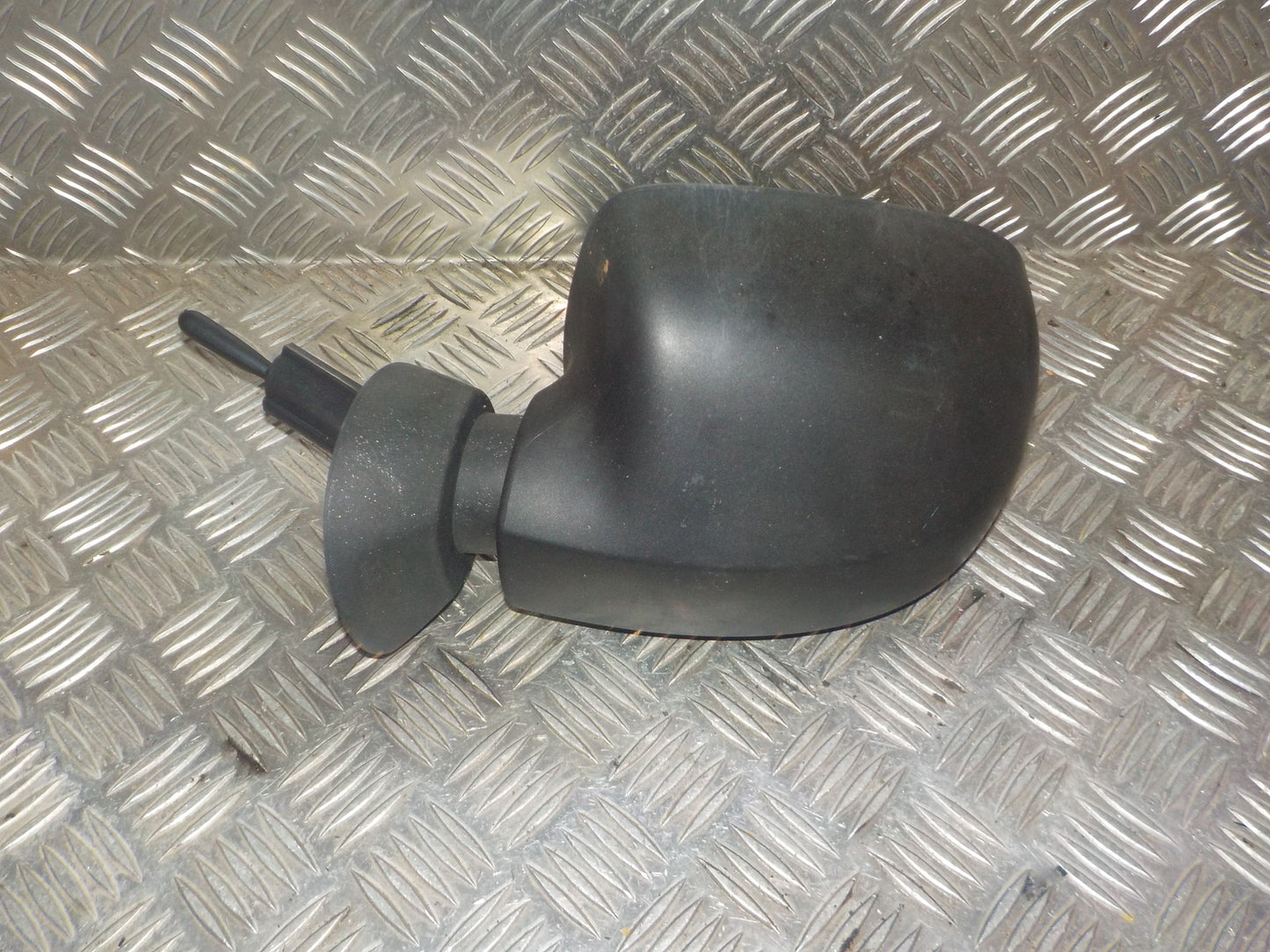 Dacia Logan Sidespejl Med OEM Nr. 963023121R Fra Dacia Ophugger