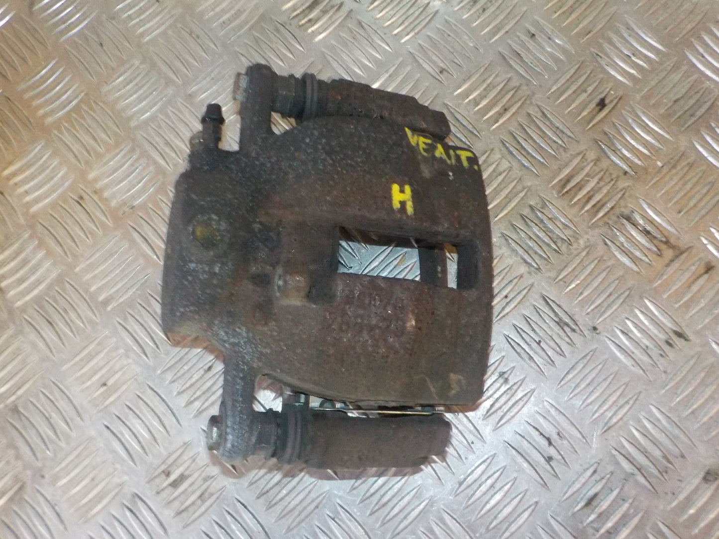 Mercedes B W245 Bremsekaliber HF Med OEM Nr. A1694200283 Fra Mercedes Ophugger