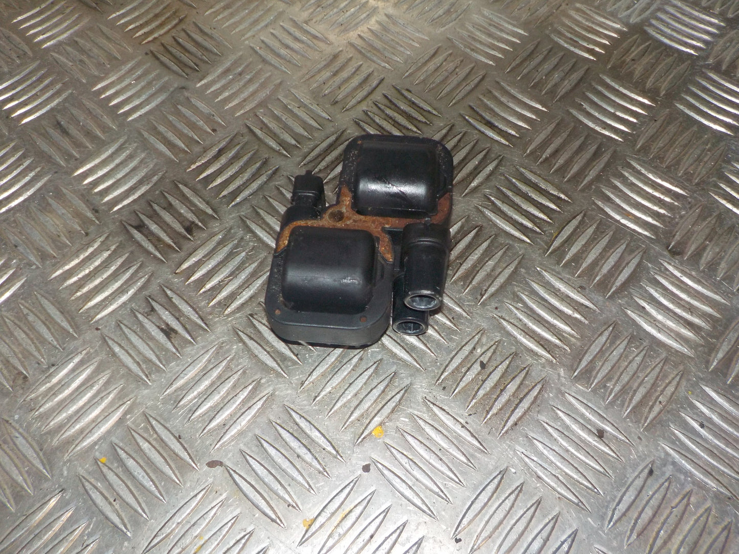 Mercedes B W245 Tændspole El Med OEM Nr. 0001587803 Fra Mercedes Ophugger