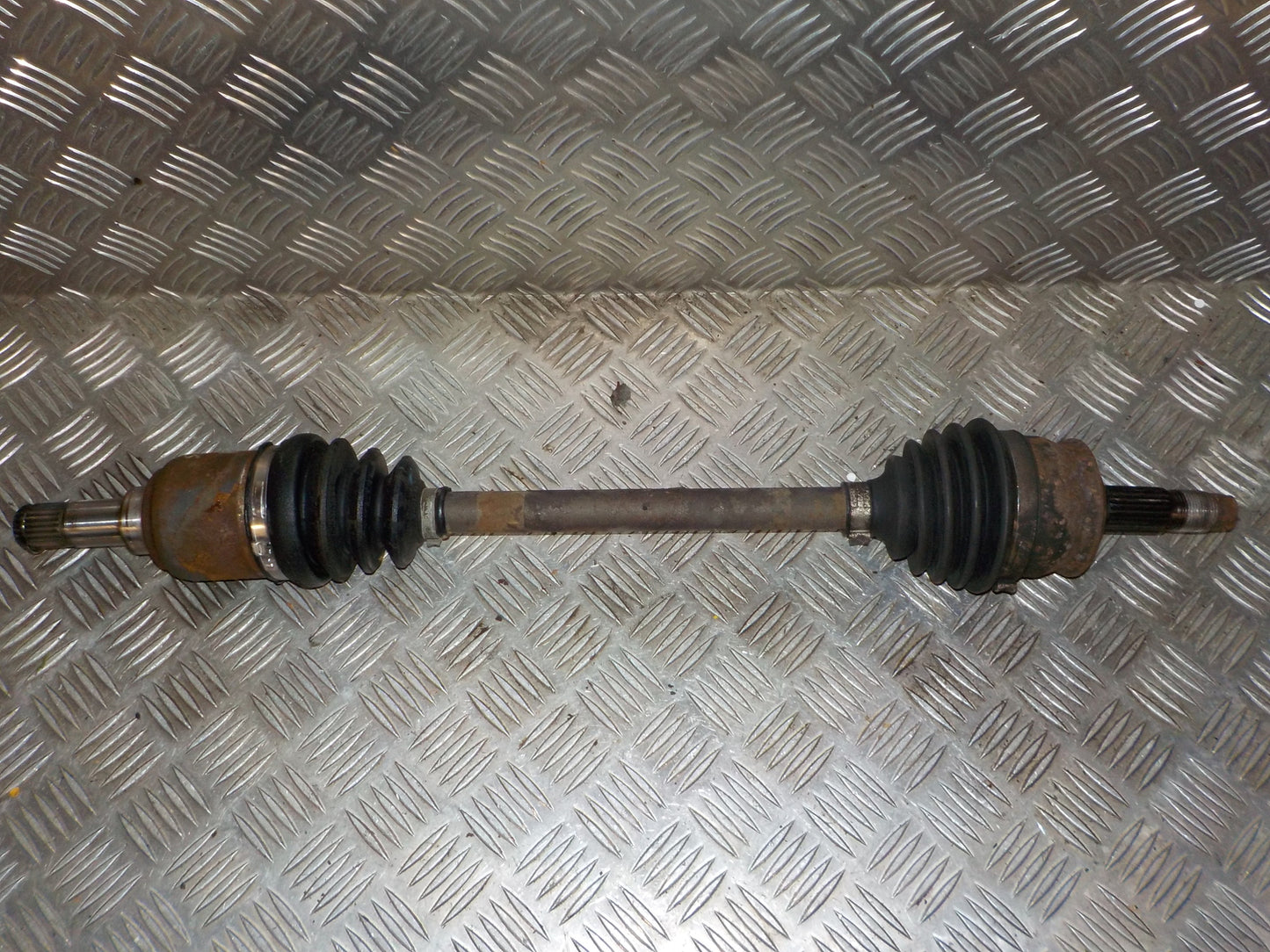 Ford Ka Trækaksel For V Med OEM Nr. 1541818 Fra Ford Ophugger
