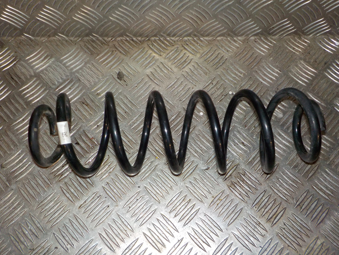 Skoda Octavia Bagfjeder Spiral Med OEM Nr. 5Q0511121AD Fra Skoda Ophugger