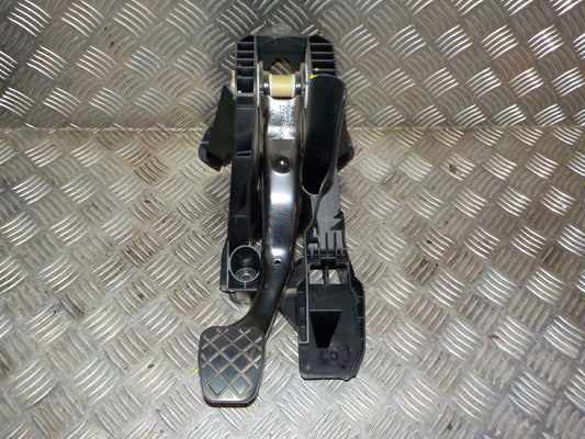 Skoda Octavia Bremsepedal Med OEM Nr. 5Q1721058BH Fra Skoda Ophugger