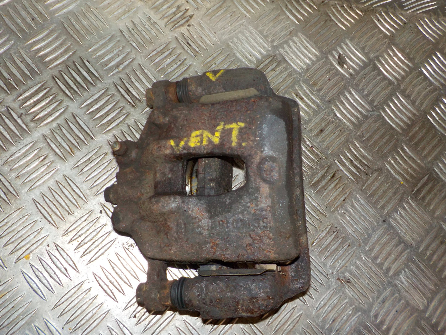 Kia Rio UB Bremsekaliber VF Med OEM Nr. 581101W050 Fra Kia Ophugger