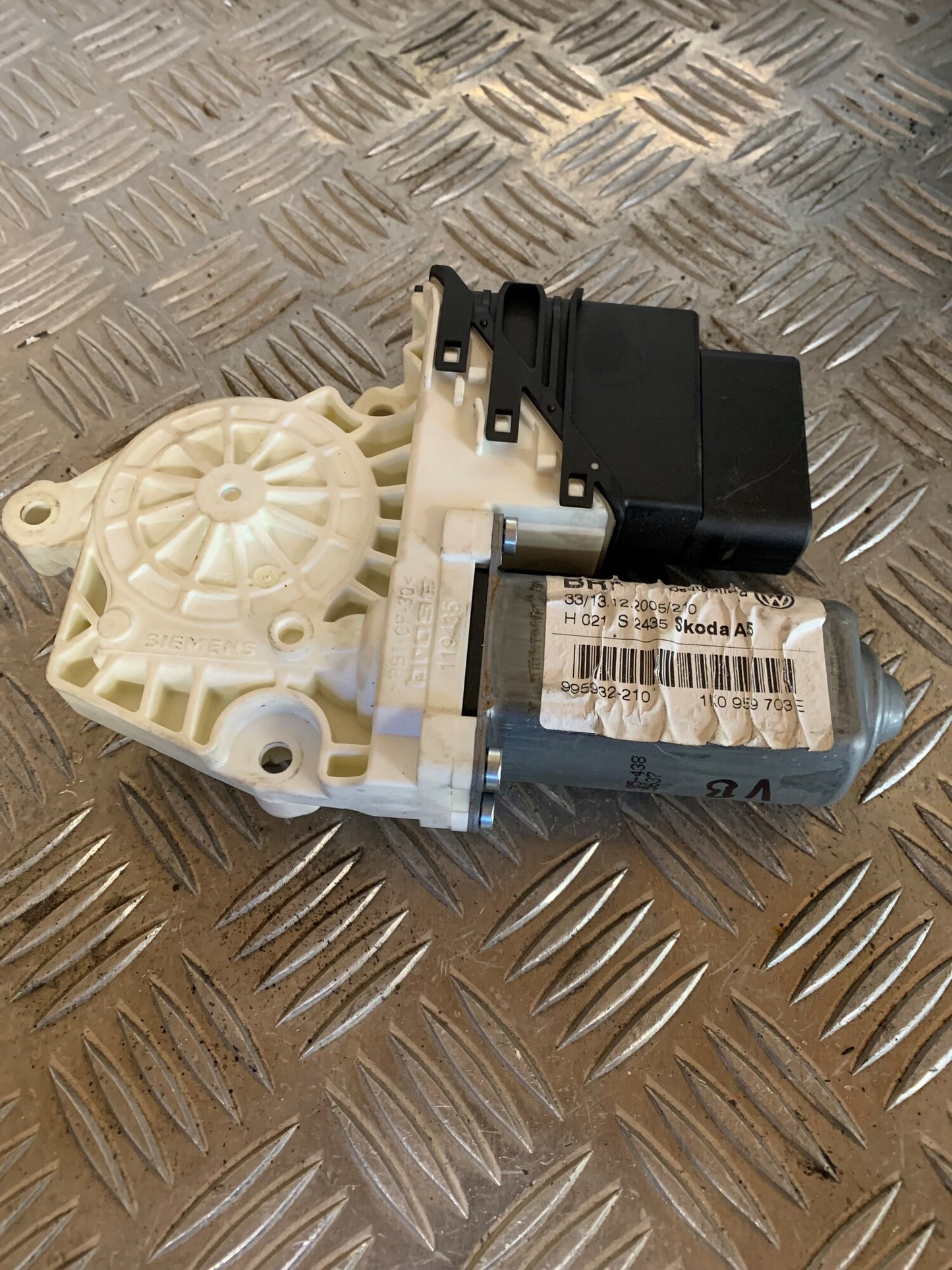 Skoda Octavia Rudemotor - Rudehejs Med OEM Nr. 1K0959703E Fra Skoda Ophugger