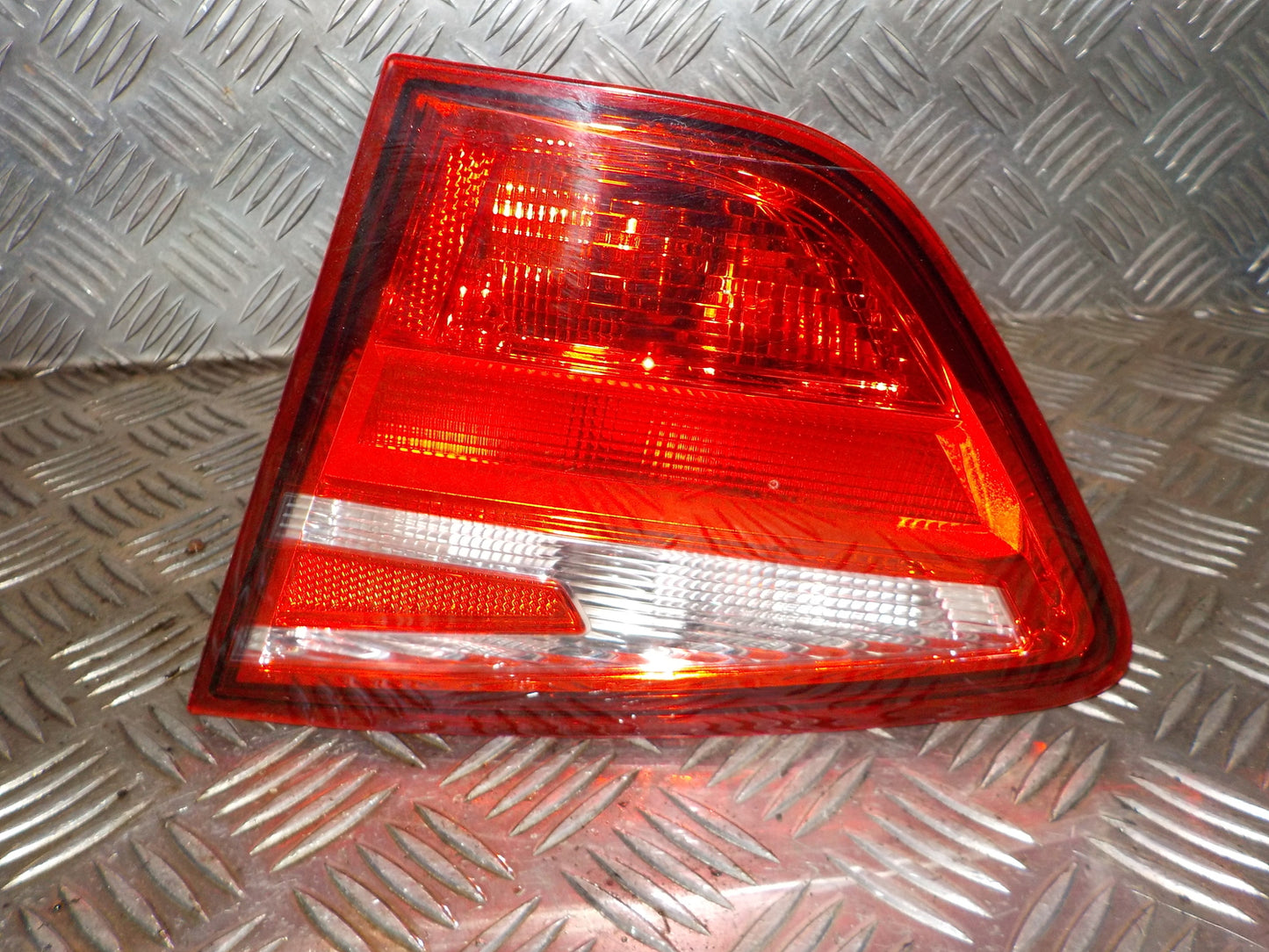 Seat Toledo Baglygte Med OEM Nr. 6JH945094D Fra Seat Ophugger