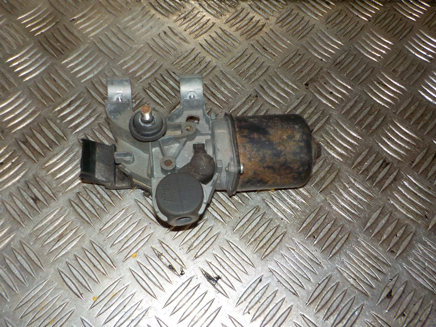 Peugeot 107 Viskermotor Med OEM Nr. 53565002 Fra Peugeot Ophugger