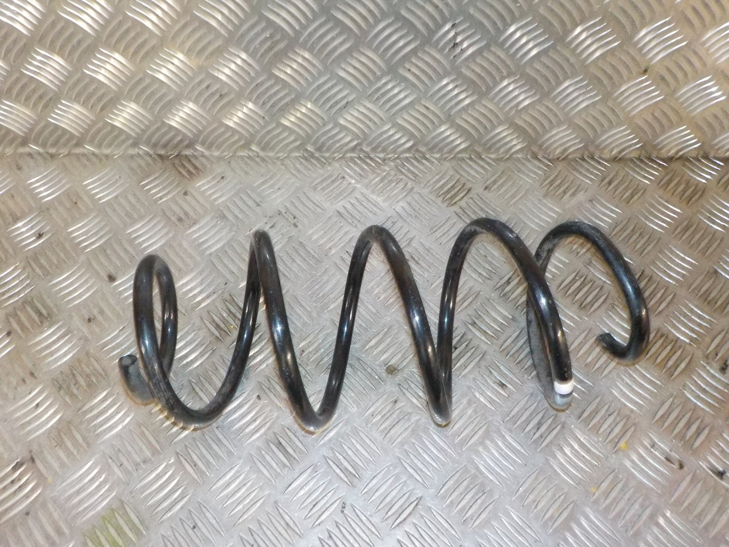 Audi Q3 8U Forfjeder Med OEM Nr. 5N0411105AK Fra Audi Ophugger