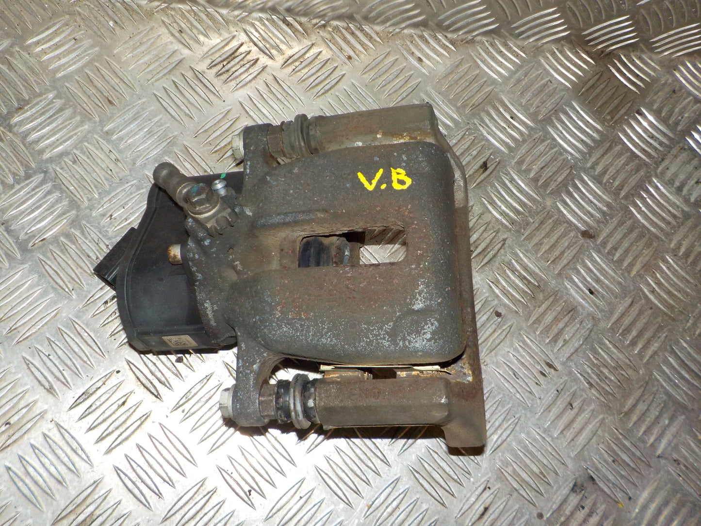 Audi Q3 8U Bremsekaliber VB Med OEM Nr. 5N0615403 Fra Audi Ophugger