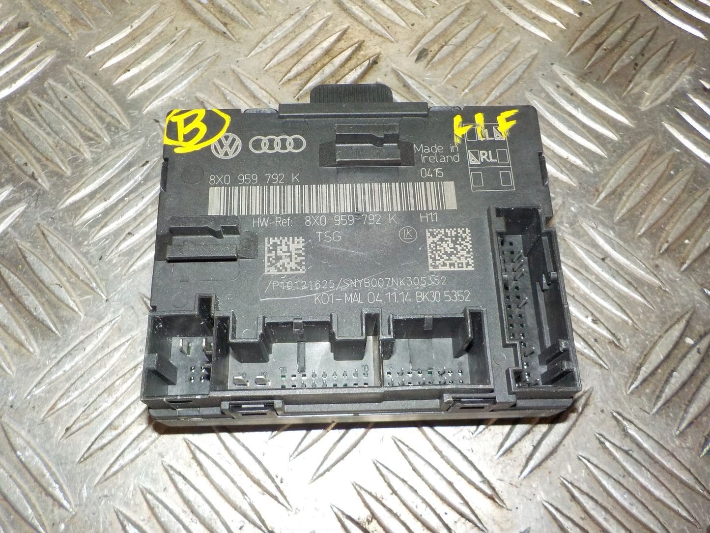 Audi Q3 Bcm / Komfortkomputer Med OEM Nr. 8X0959792K Fra Audi Ophugger