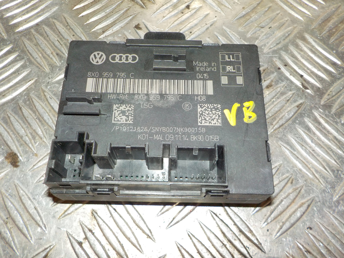 Audi Q3 Bcm / Komfortkomputer Med OEM Nr. 8X0959795C Fra Audi Ophugger