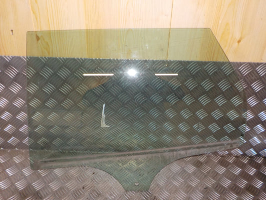 Ford Focus Dørrude - Siderude Med OEM Nr. 1708071 Fra Ford Ophugger