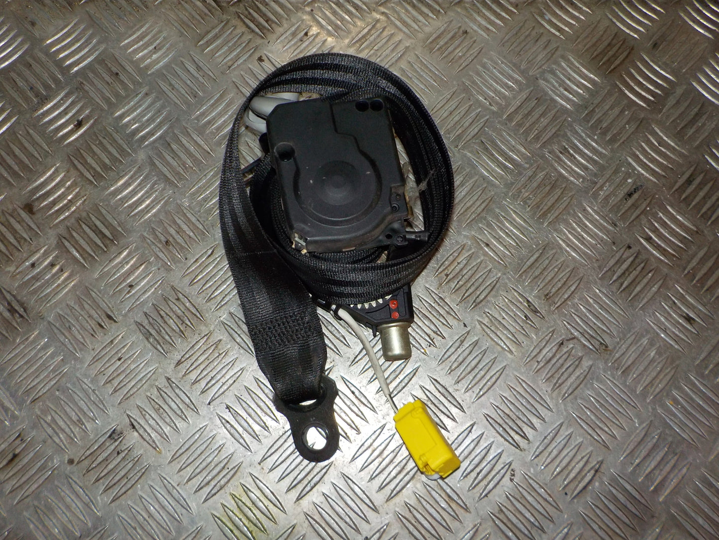 VW Caddy 2K Sikkerhedsseler For Med OEM Nr. 2K0857806B Fra VW Ophugger