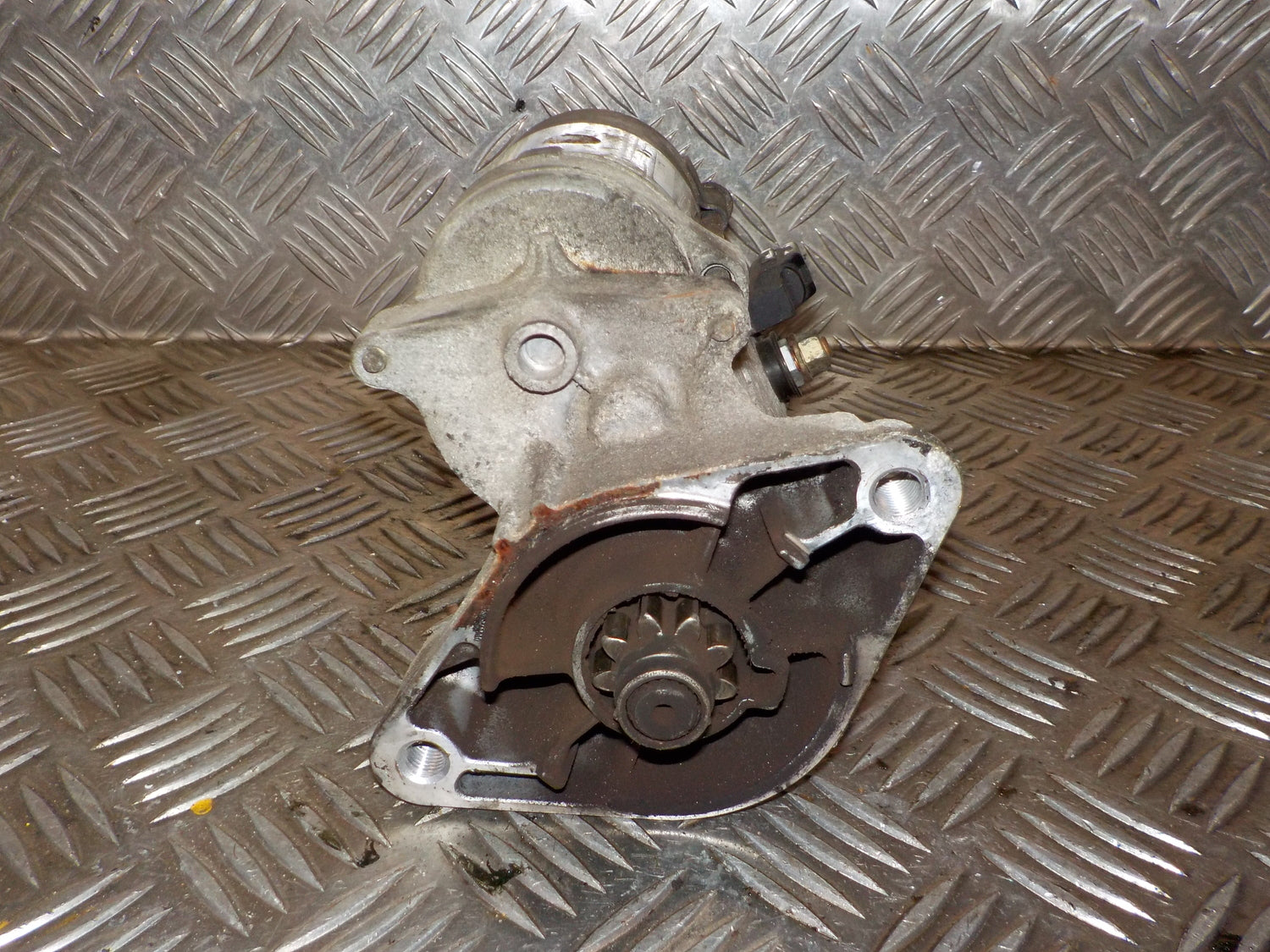 Toyota Corolla 3D–5D HB E100 Starter Med OEM Nr. 2810011100 Fra Toyota Ophugger