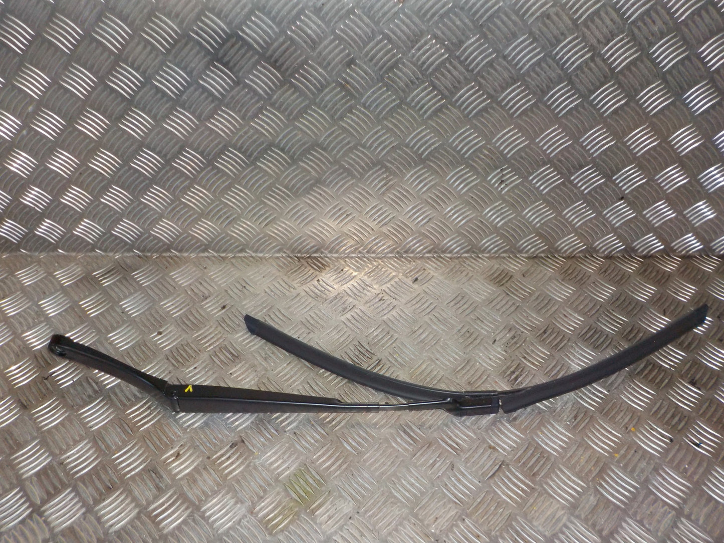 VW T‑Roc Viskerarm Med OEM Nr. 2GA955409A Fra VW Ophugger