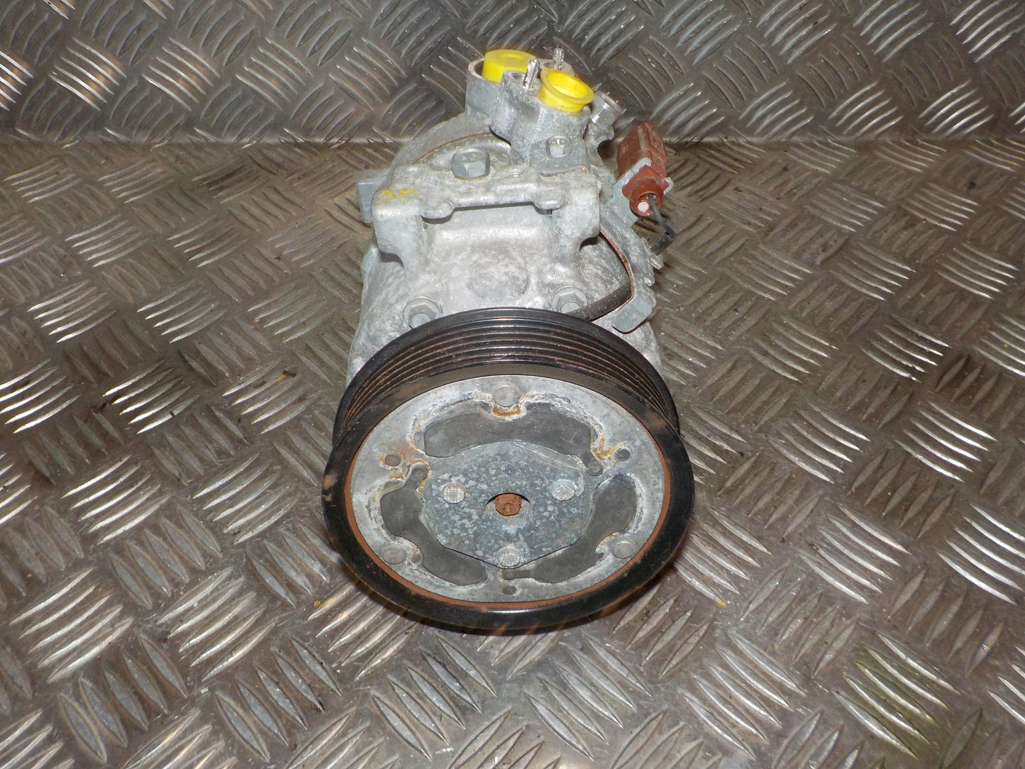 VW T‑Roc Aircondition Pumpe Med OEM Nr. 3Q0816803D Fra VW Ophugger