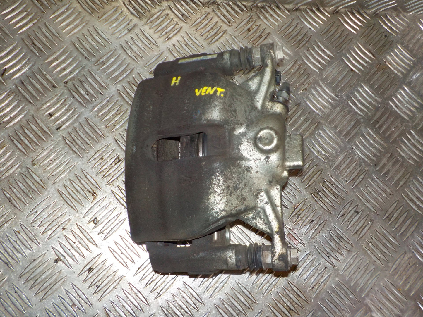 VW T‑Roc Bremsekaliber HF Med OEM Nr. 8V0615124 Fra VW Ophugger