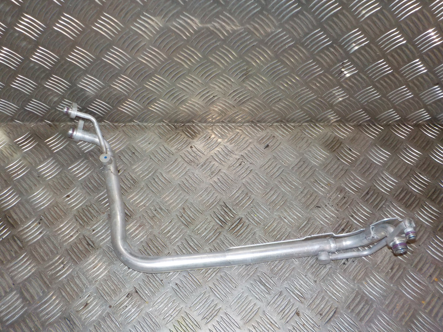 VW T‑Roc Aircond. Rør/Slanger Med OEM Nr. 5WA816738C Fra VW Ophugger