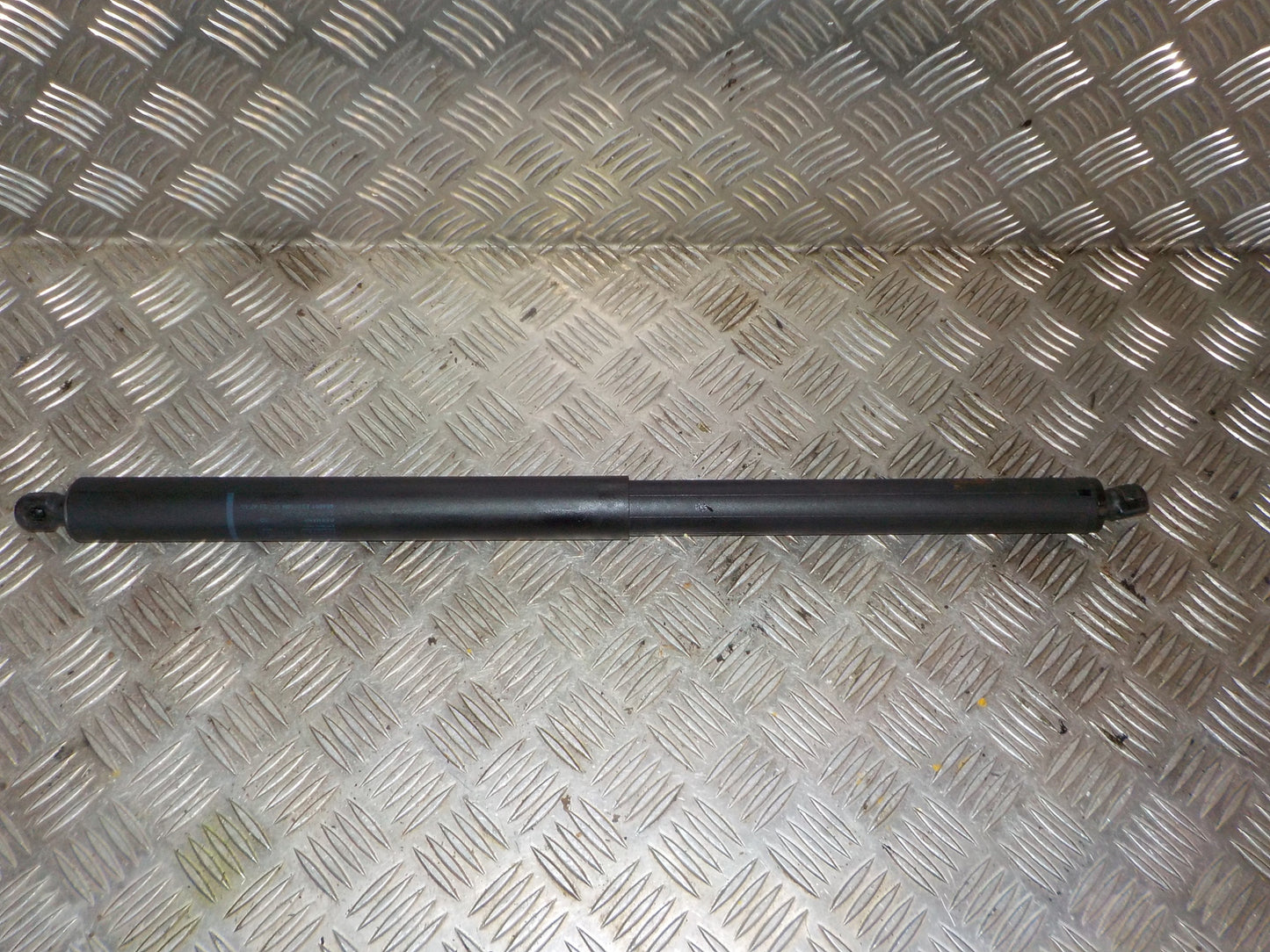 VW T‑Roc Bagklapsdæmper Med OEM Nr. 2GA827552B Fra VW Ophugger