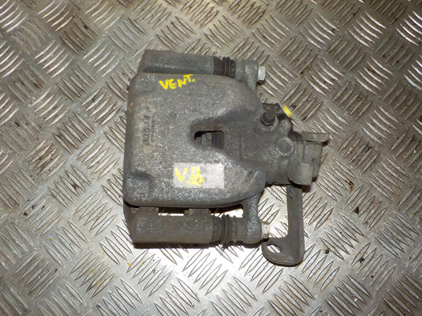 Peugeot Expert Bremsekaliber VB Med OEM Nr. 1617937580 Fra Peugeot Ophugger
