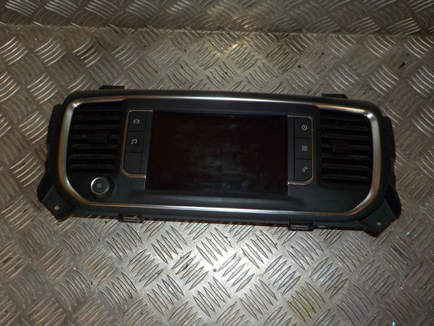 Peugeot Expert Radio M/Cd Med OEM Nr. 9831665880 Fra Peugeot Ophugger