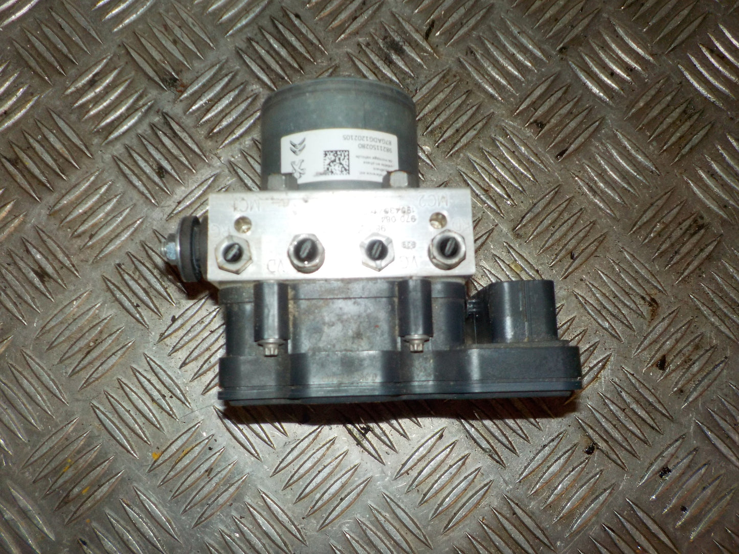 Peugeot Expert Abs Pumpe Med OEM Nr. 9808055980 Fra Peugeot Ophugger