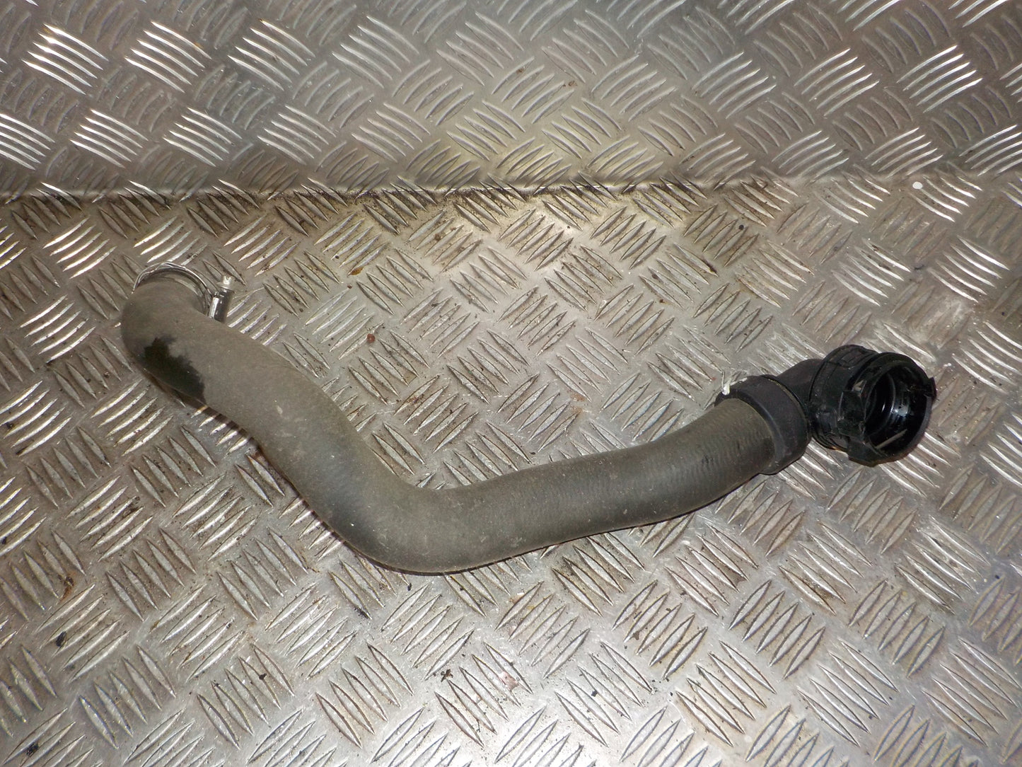 Peugeot Expert Køler Slanger Med OEM Nr. 9809929080 Fra Peugeot Ophugger