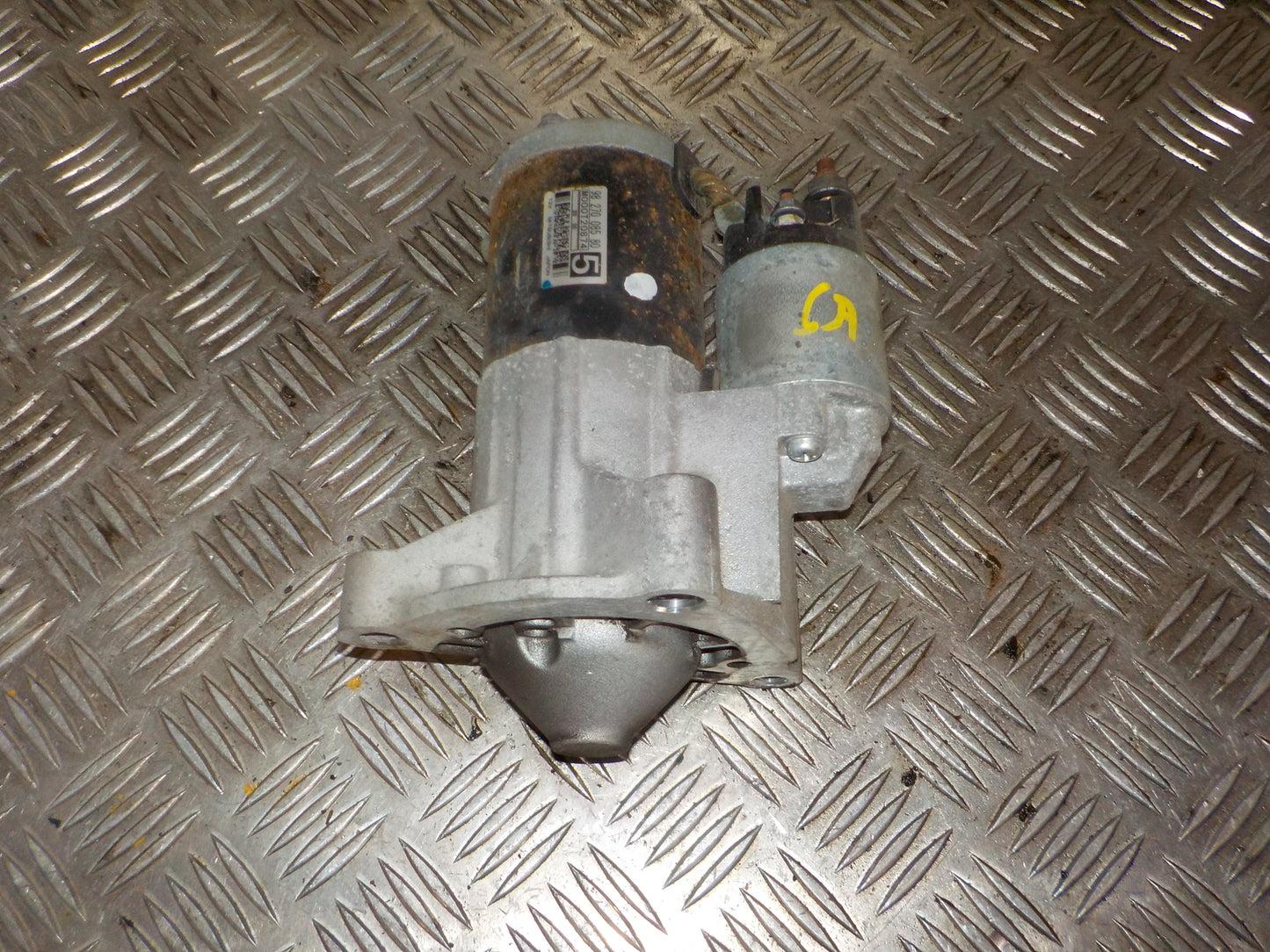Peugeot Expert Starter Med OEM Nr. 9827008580 Fra Peugeot Ophugger